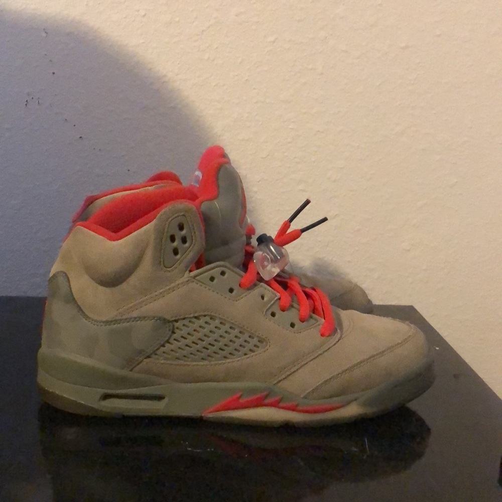 Jordan 5 - Picture 3 of 3